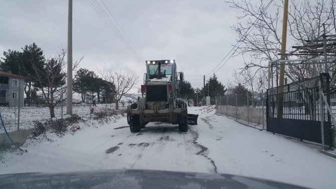 Ateş savaşçıları bu kez karla mücadeleye katıldı