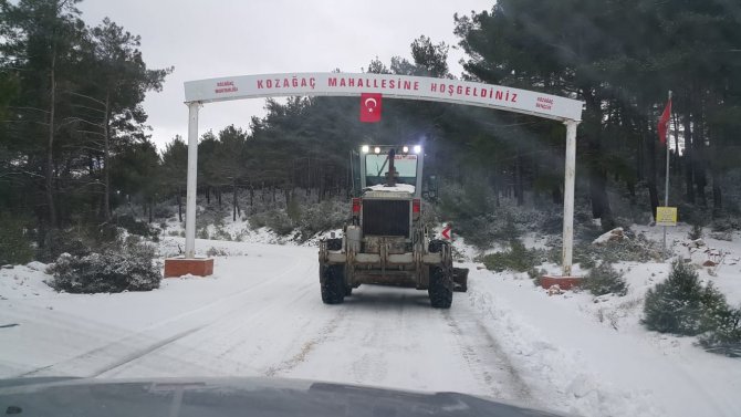 Ateş savaşçıları bu kez karla mücadeleye katıldı