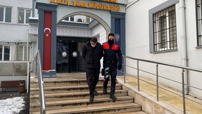 Bursa’da bir kişinin öldüğü kan davasının şüphelisi 10 kişi adliyeye sevk edildi