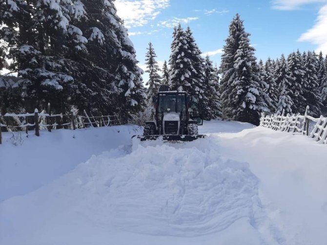 Giresun’da 201 köy yolunda kar nedeniyle ulaşım sağlanamıyor