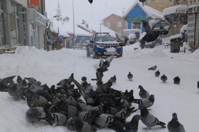 Konya’nın yüksek kesimlerinde kar kalınlığı 2 metreyi buldu