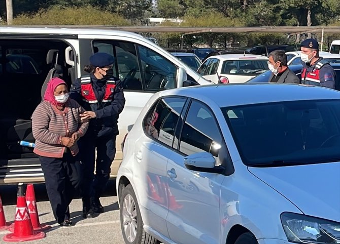 Muğla'da genç kızın ölümüyle ilgili gözaltına alınan anne ve baba adliyede