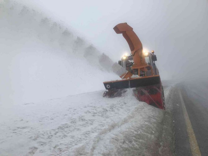 Antalya-Konya karayolu 21 saat sonra trafiğe açıldı