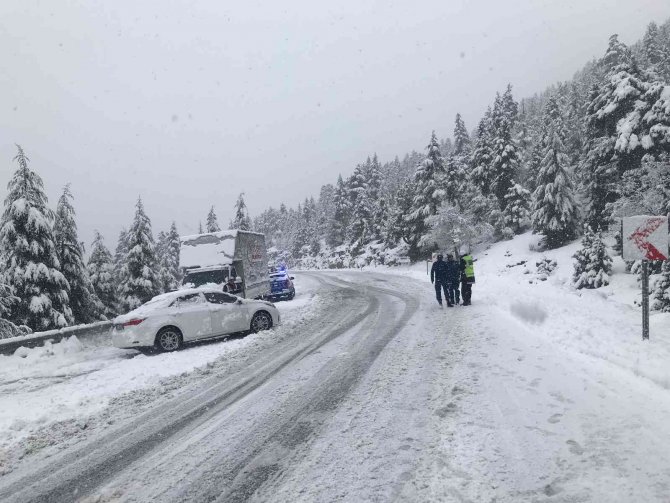Antalya-Konya karayolu 21 saat sonra trafiğe açıldı