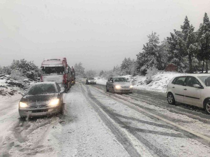 Antalya-Konya karayolu 21 saat sonra trafiğe açıldı