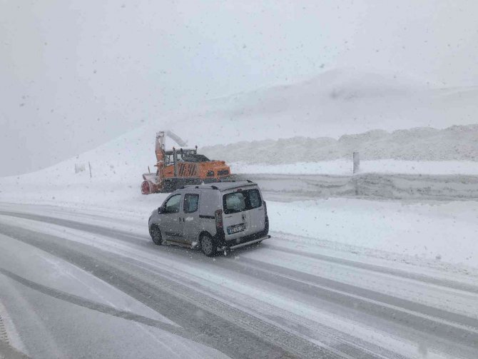 Antalya-Konya karayolu 21 saat sonra trafiğe açıldı