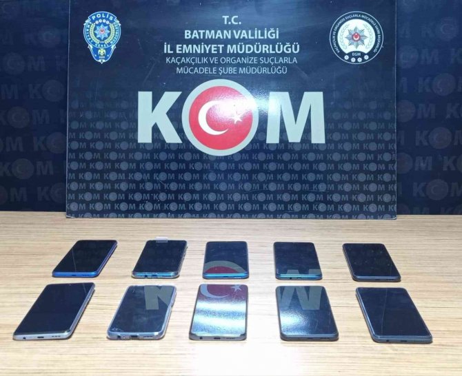 Çok sayıda kaçak ürün ele geçirildi