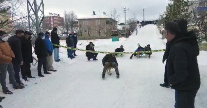 Giresun’da kar festivali renkli görüntülere sahne oldu
