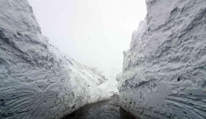 Gümüşhane’de ekiplerin 11 saatlik zorlu mesaisi