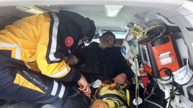 Gümüşhane’de ekiplerin 11 saatlik zorlu mesaisi