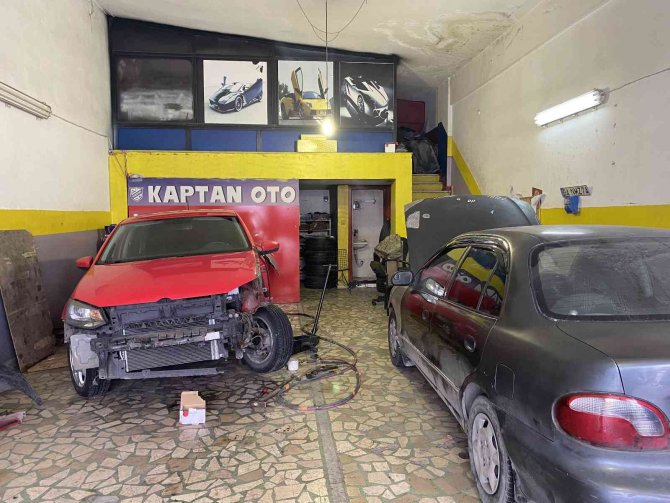 İstanbul’a yağan kar oto sanayilerde yoğunluk oluşturdu