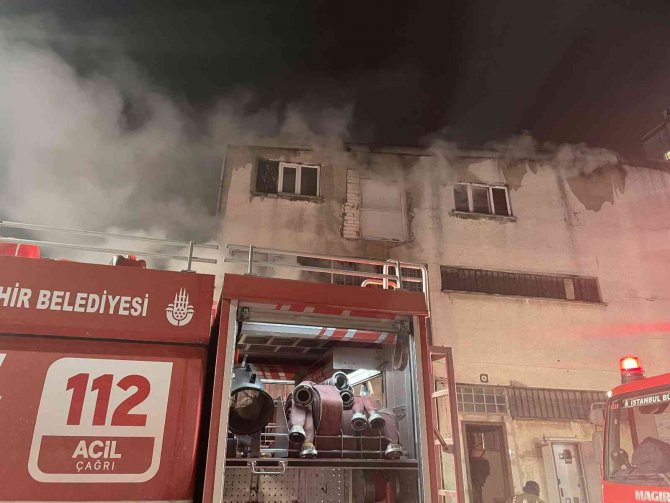İstanbul’da iplik fabrikasında korkutan yangın