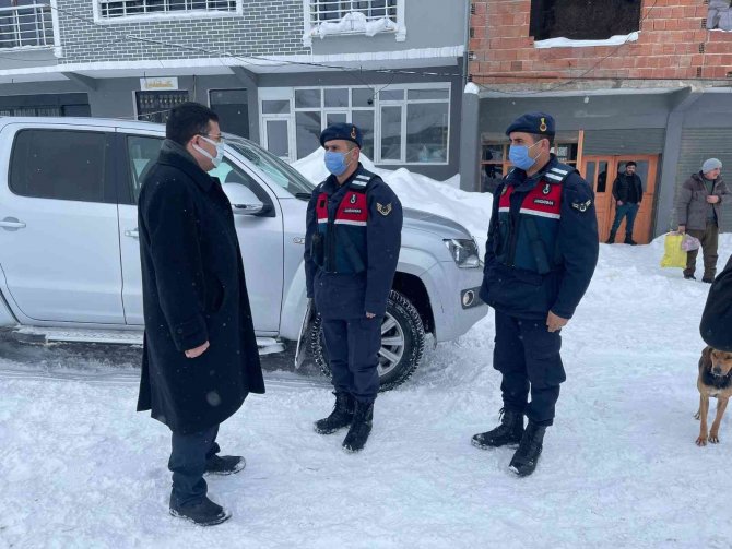 Kaymakamdan kar temizleme çalışmalarına yakın takip