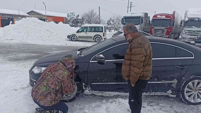 Konya-Antalya karayolunda ulaşım güçlükle sağlanıyor