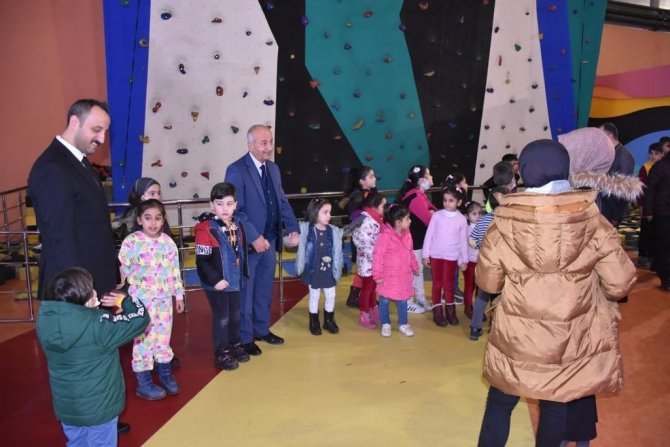 Siirt’te yetim çocuklar aileleriyle birlikte eğlendi