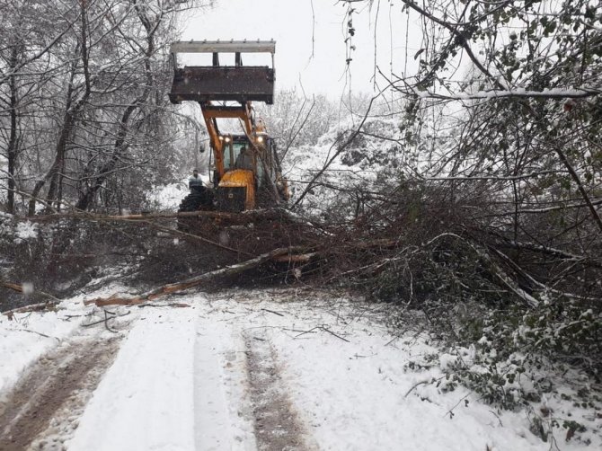 Yalova’da karla mücadeleye 516 personel ve 86 araç katılıyor