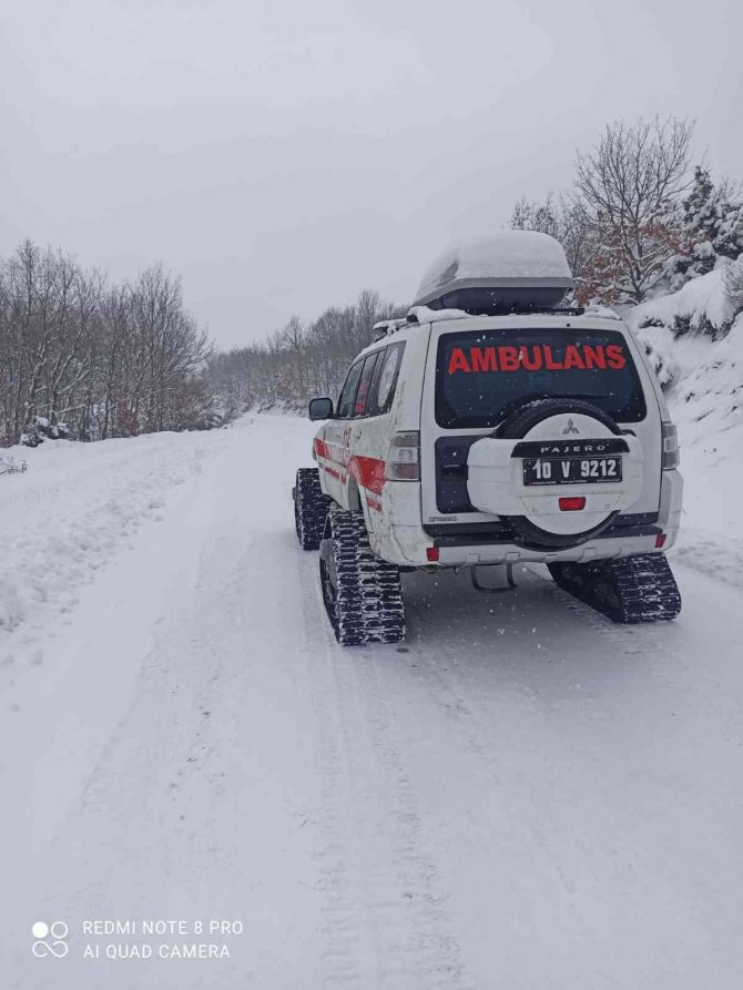 Yoğun kar yağışı 112’ye engel değil