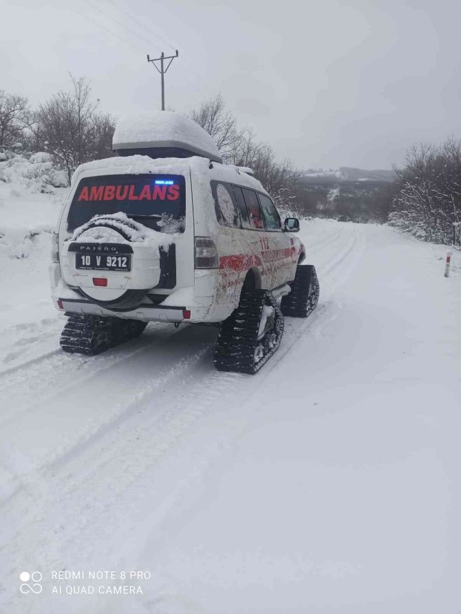 Yoğun kar yağışı 112’ye engel değil