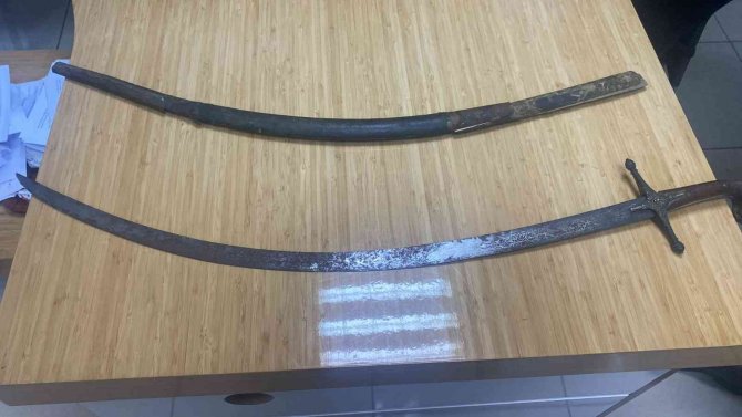 762 tarihi eser ele geçirildi