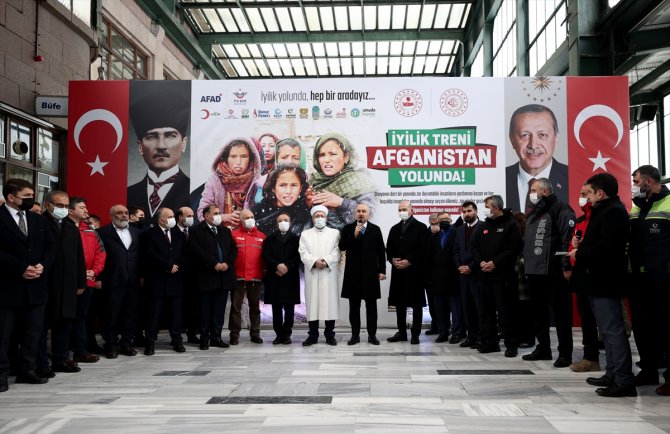 Afganistan'a 750 ton malzeme taşıyan "İyilik Treni" Ankara'dan yola çıktı