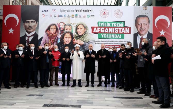 Afganistan'a 750 ton malzeme taşıyan "İyilik Treni" Ankara'dan yola çıktı