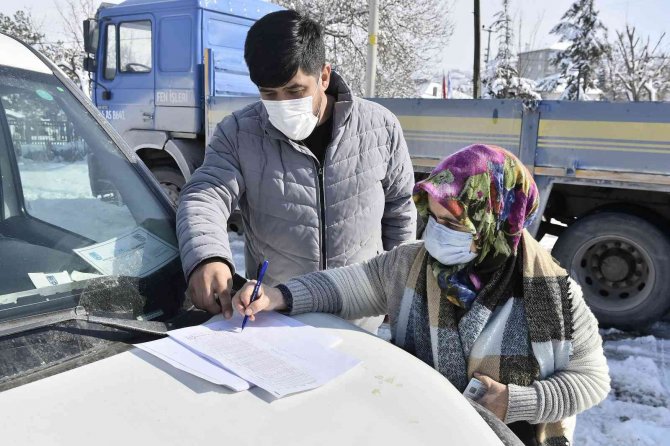 Ankara’da yüzde 100 hibe hayvan yem desteği başladı
