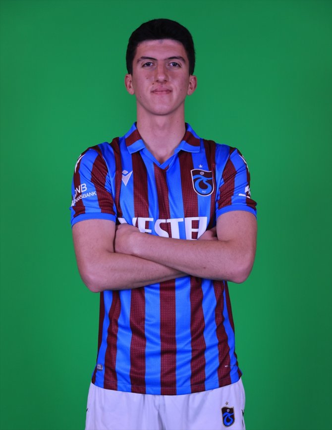 Trabzonspor, Batuhan, Taha ve Kerem ile sözleşme imzaladı