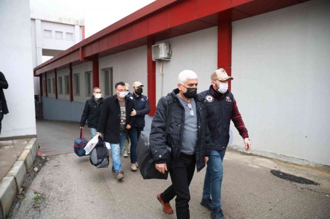 FETÖ’den hükümlü firari 6 eski polis yakalandı