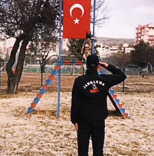 Jandarmanın görev köpekleri eğitimlerine devam ediyor