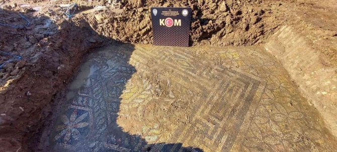 Kaçak kazıda bin 800 yıllık tarih çıktı