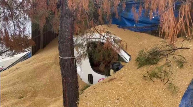 Kıl payı atlatılan facia kamerada