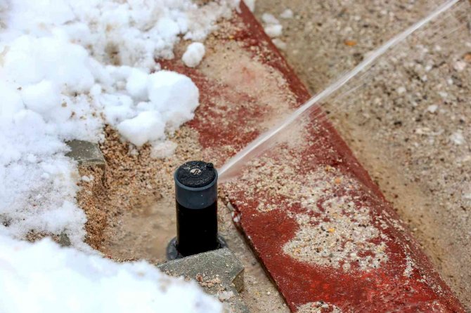 Meram Belediyesi’nden buzlanmaya karşı yeni sistem