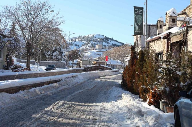 5 bin yıllık tarihi Sille Mahallesinden kartpostallık görüntüler