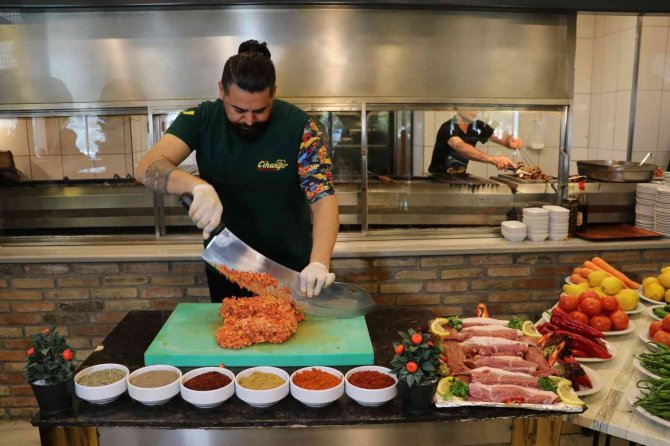 "İki yüzlü kebabın" ünü sınırları aştı