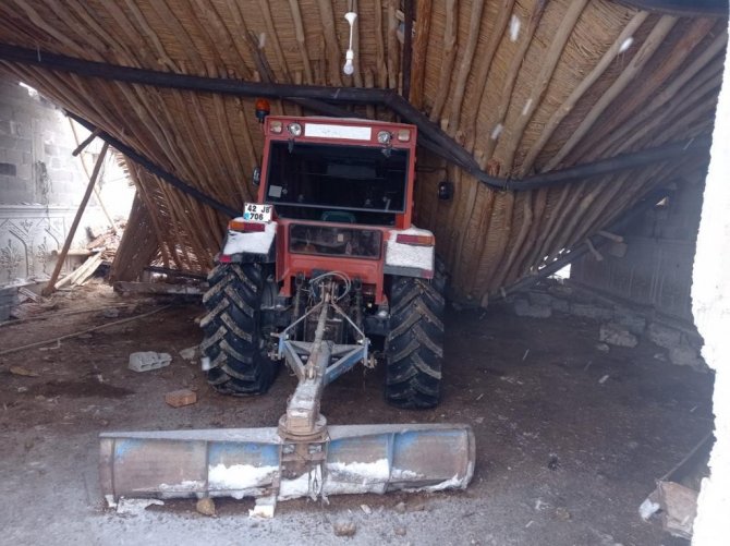 Konya’da çöken ağılda 70 küçükbaş hayvan telef oldu