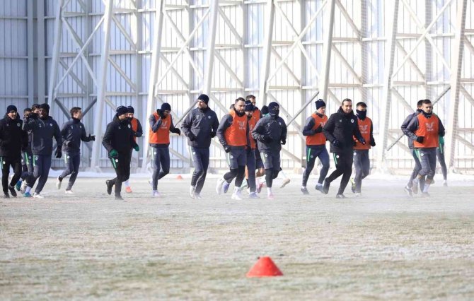 Konyaspor, Giresunspor’a hazırlanıyor