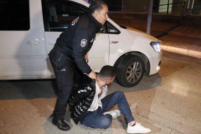 Polisten kaçan alkollü sürücü ortalığı birbirine kattı