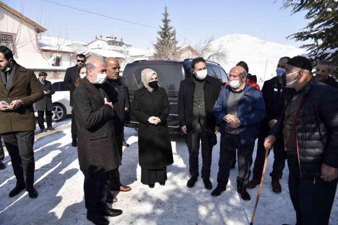 Usta ve Pekyatırmacı, Tatköy Mahallesi’nde çalışmaları inceledi
