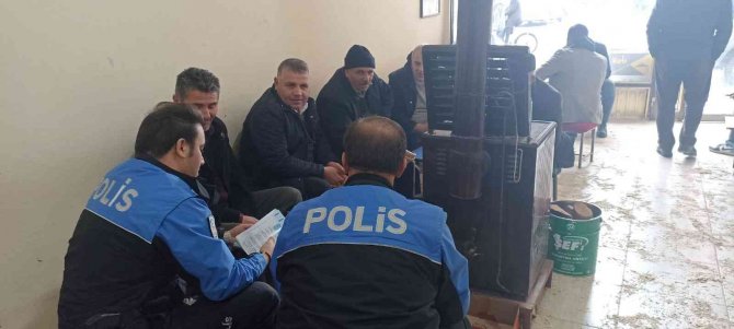 Van polisinden bilgilendirme çalışması