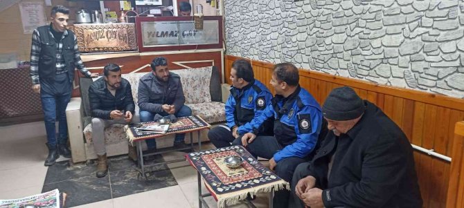 Van polisinden bilgilendirme çalışması