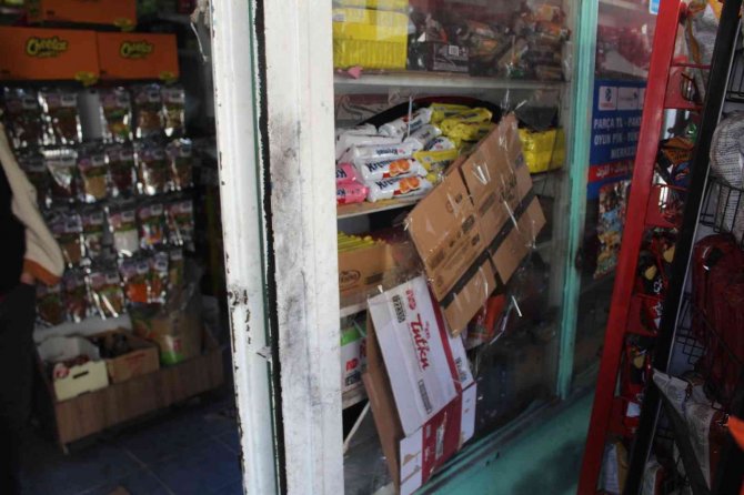 8 dakikada 25 bin liralık sigarayı böyle çaldı