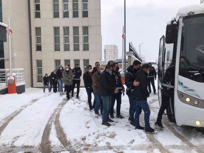 Aralarında Aydın’ın da bulunduğu 13 ilde eş zamanlı operasyon