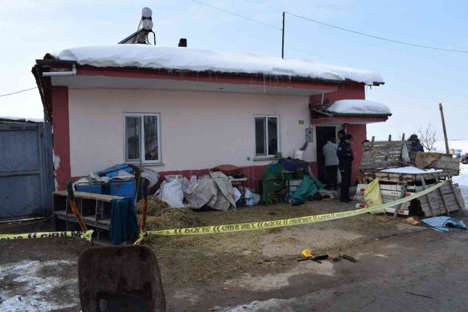 Babasını öldüren gencin sorgusu sürüyor