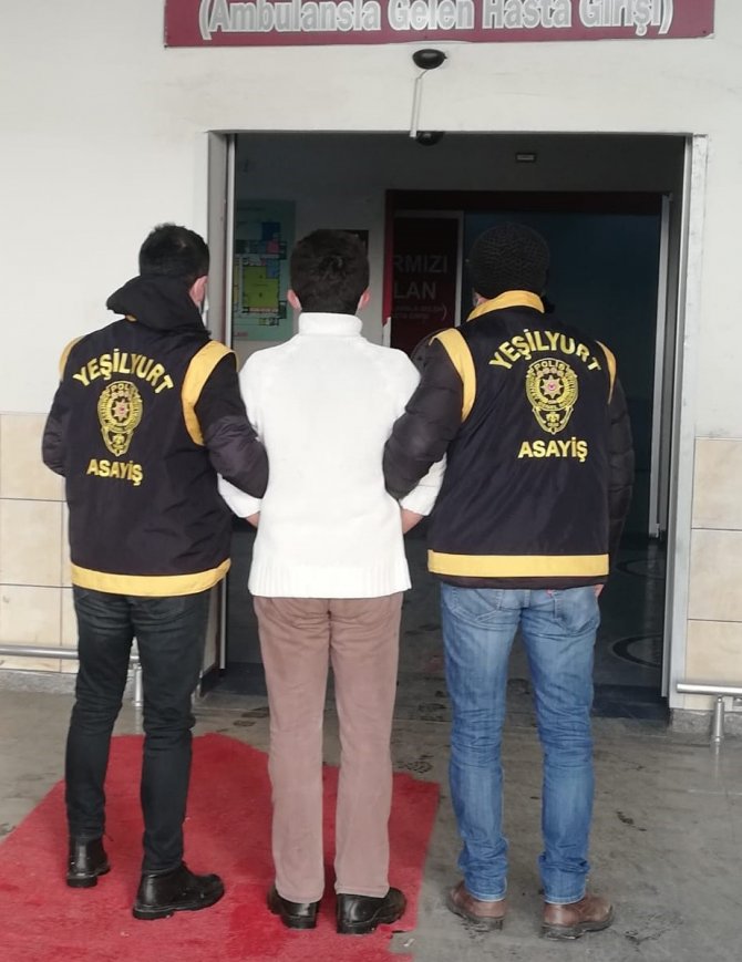 Babasını öldüren gencin sorgusu sürüyor