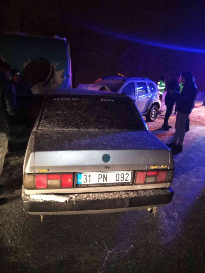 Bitlis’te meydana gelen iki ayrı kazada 5 kişi yaralandı