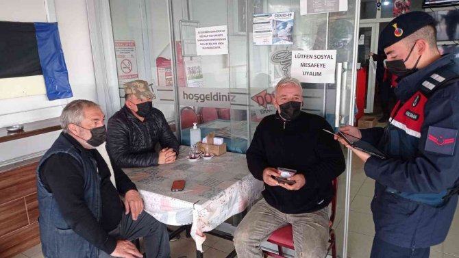 Jandarmadan düzensiz göçmenlere sıkı denetim