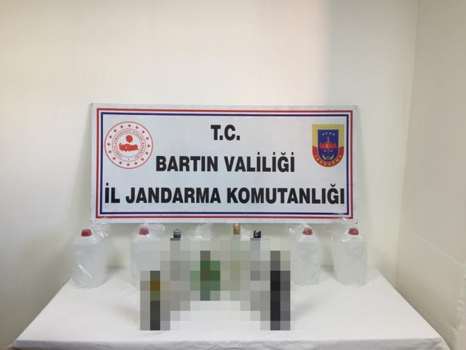 Jandarmadan kaçak içki operasyonu