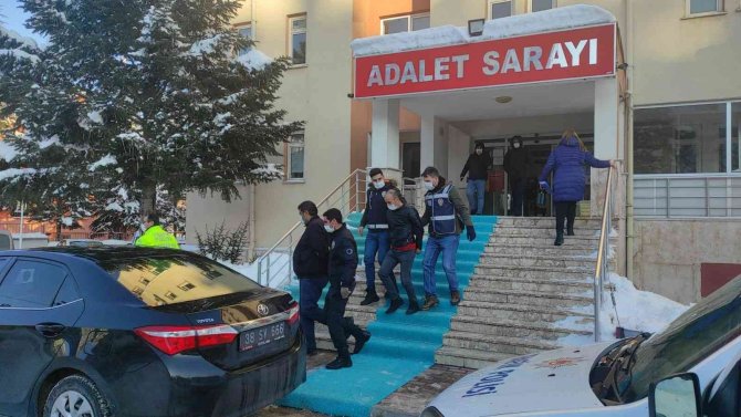 Konya’da fuhuş operasyonu: 5 tutuklama