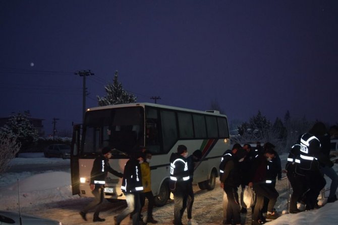 Konya’daki uyuşturucu operasyonunda 14 tutuklama