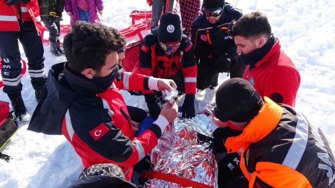 Muş’ta UMKE, AFAD ve JAK’tan nefes kesen tatbikat